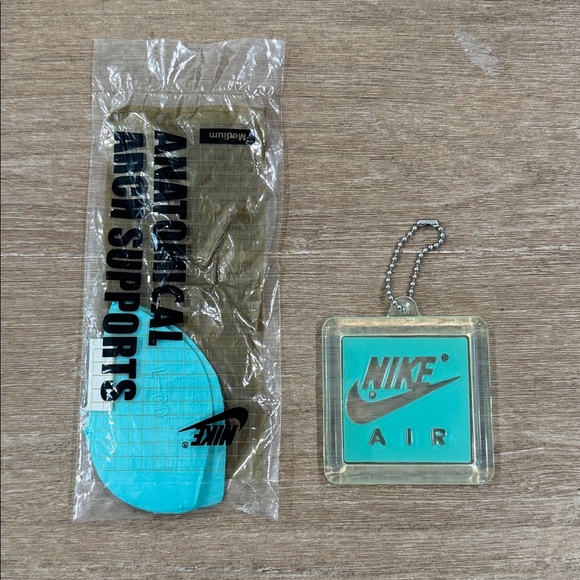 Nike - LIKE NEW Air Max 90 Turquoise - Picture 13 of 13